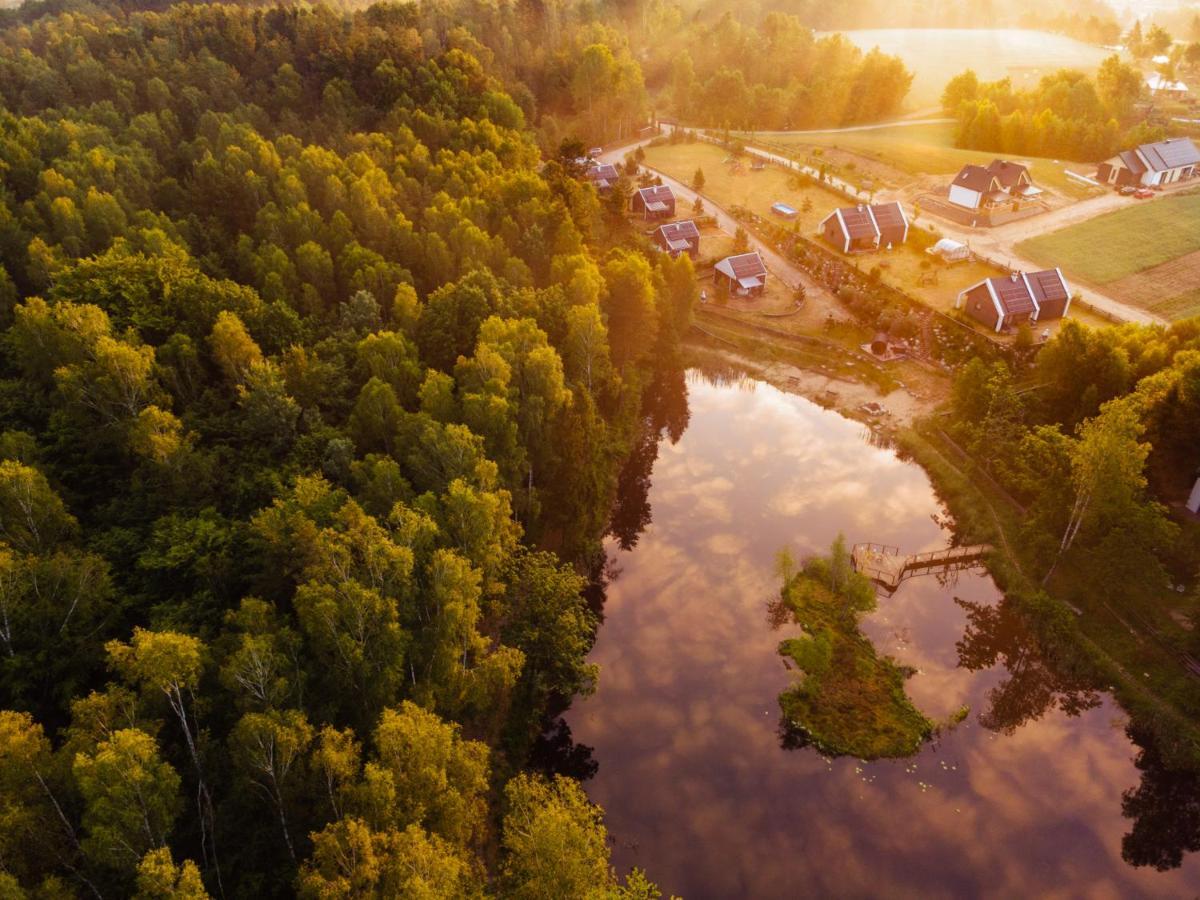 Osada Skoczkowo Komfortowe Domki Z Jacuzzi Nad Jeziorem- Sauna- Balia- Prywatny Staw Wedkarski Podiazy Exterior photo