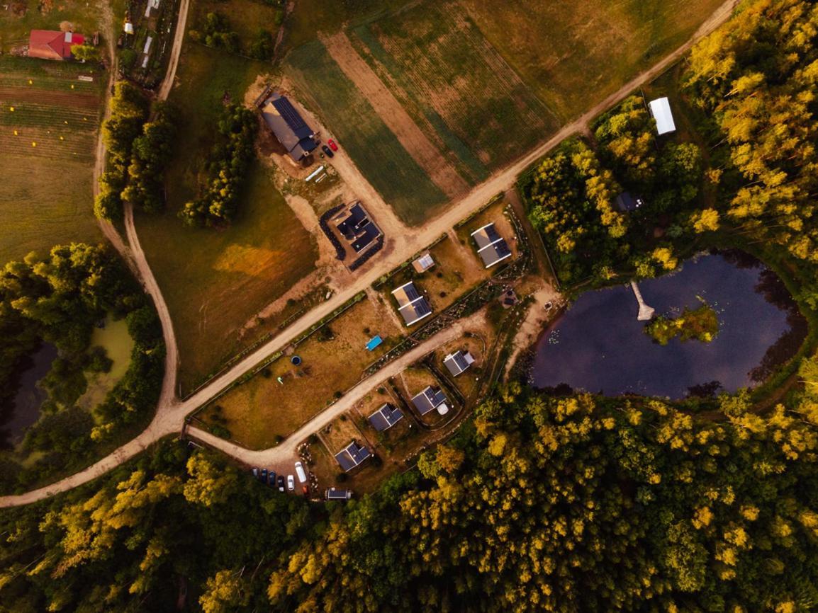 Osada Skoczkowo Komfortowe Domki Z Jacuzzi Nad Jeziorem- Sauna- Balia- Prywatny Staw Wedkarski Podiazy Exterior photo