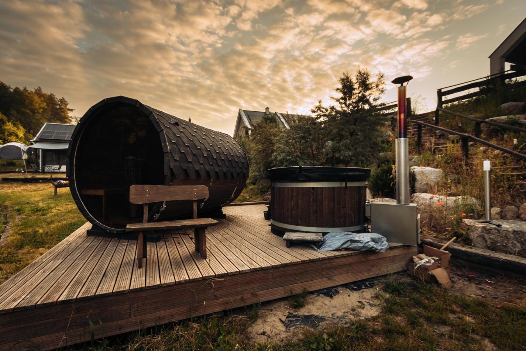 Osada Skoczkowo Komfortowe Domki Z Jacuzzi Nad Jeziorem- Sauna- Balia- Prywatny Staw Wedkarski Podiazy Exterior photo