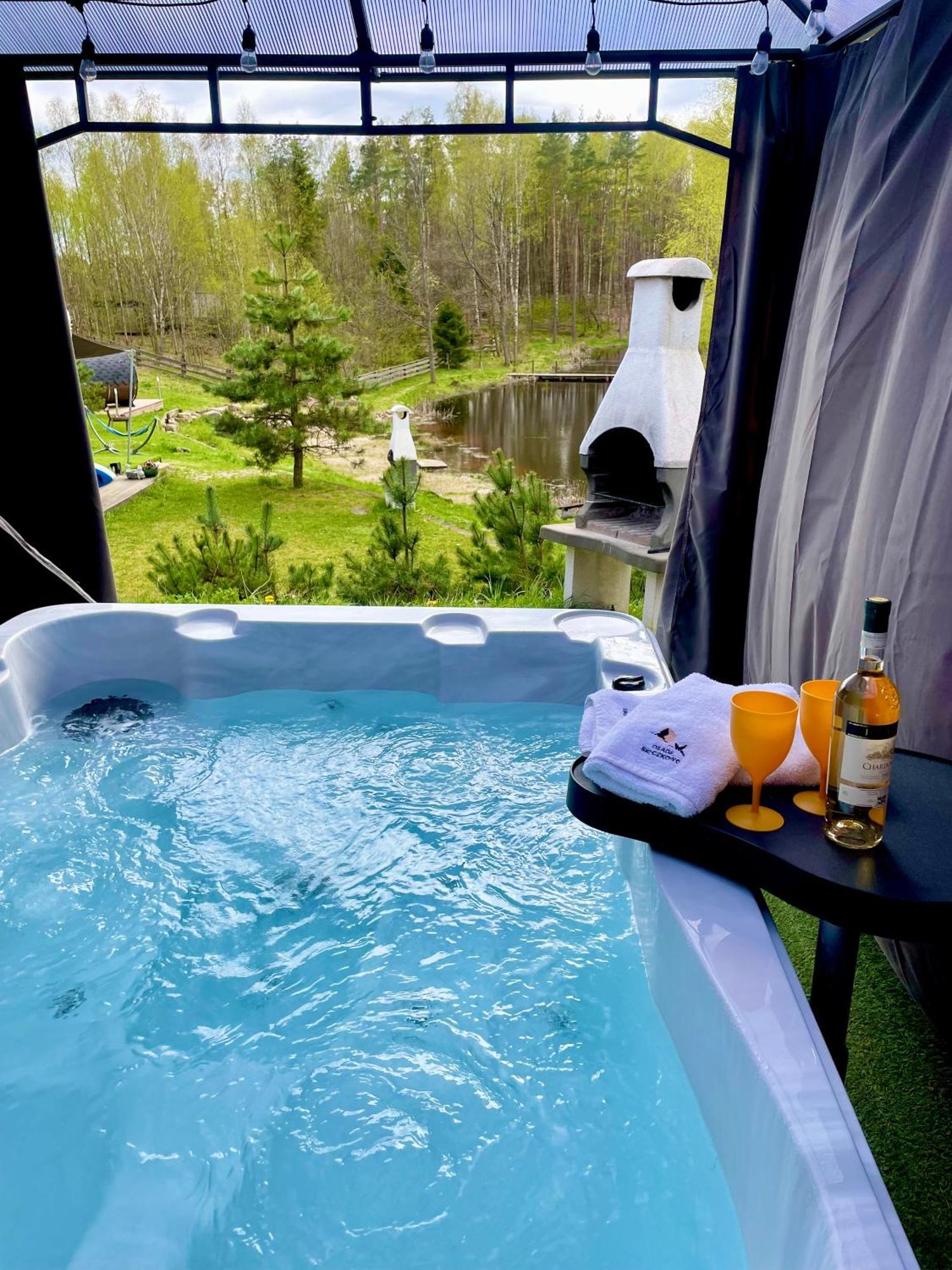 Osada Skoczkowo Komfortowe Domki Z Jacuzzi Nad Jeziorem- Sauna- Balia- Prywatny Staw Wedkarski Podiazy Exterior photo